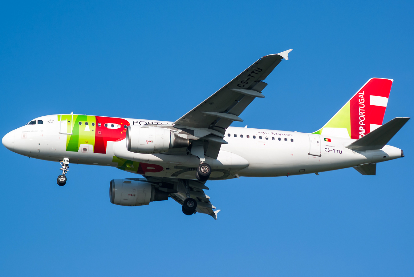 CS-TTU (1668) 2002 Airbus A319-112