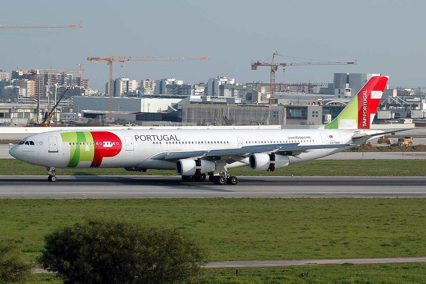 CS-TOA · Airbus A340-312 · (LIS / LPPT)