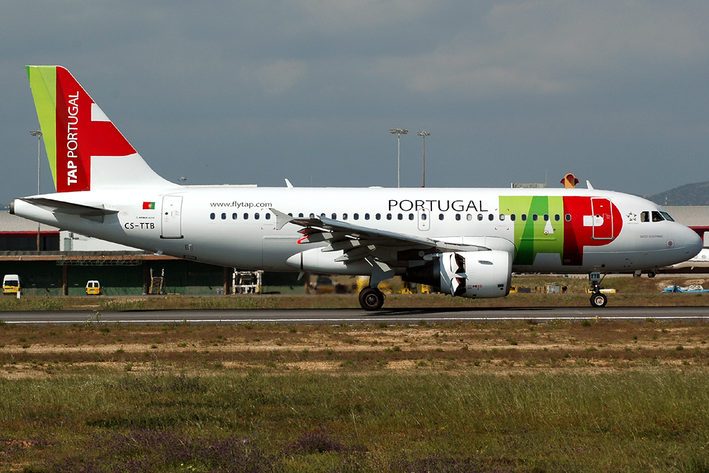 CS-TTB · Airbus A319-111 · (FAO / LPFR)