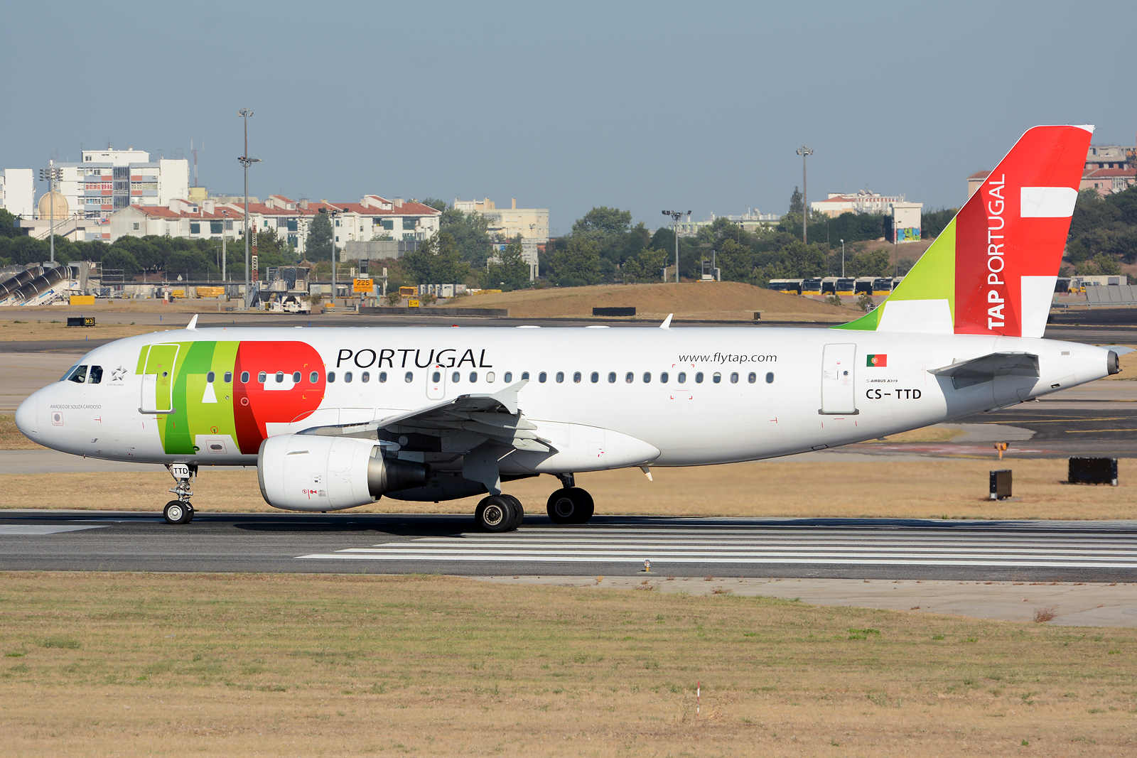 CS-TTD · Airbus A319-111 · (LIS / LPPT)
