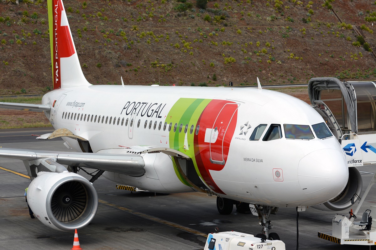 CS-TTA · Airbus A319-111 · (FNC / LPMA)