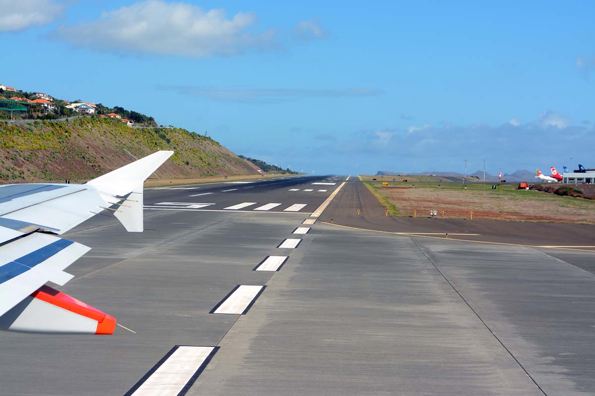 CS-TTR · Airbus A319-112 · (FNC / LPMA)