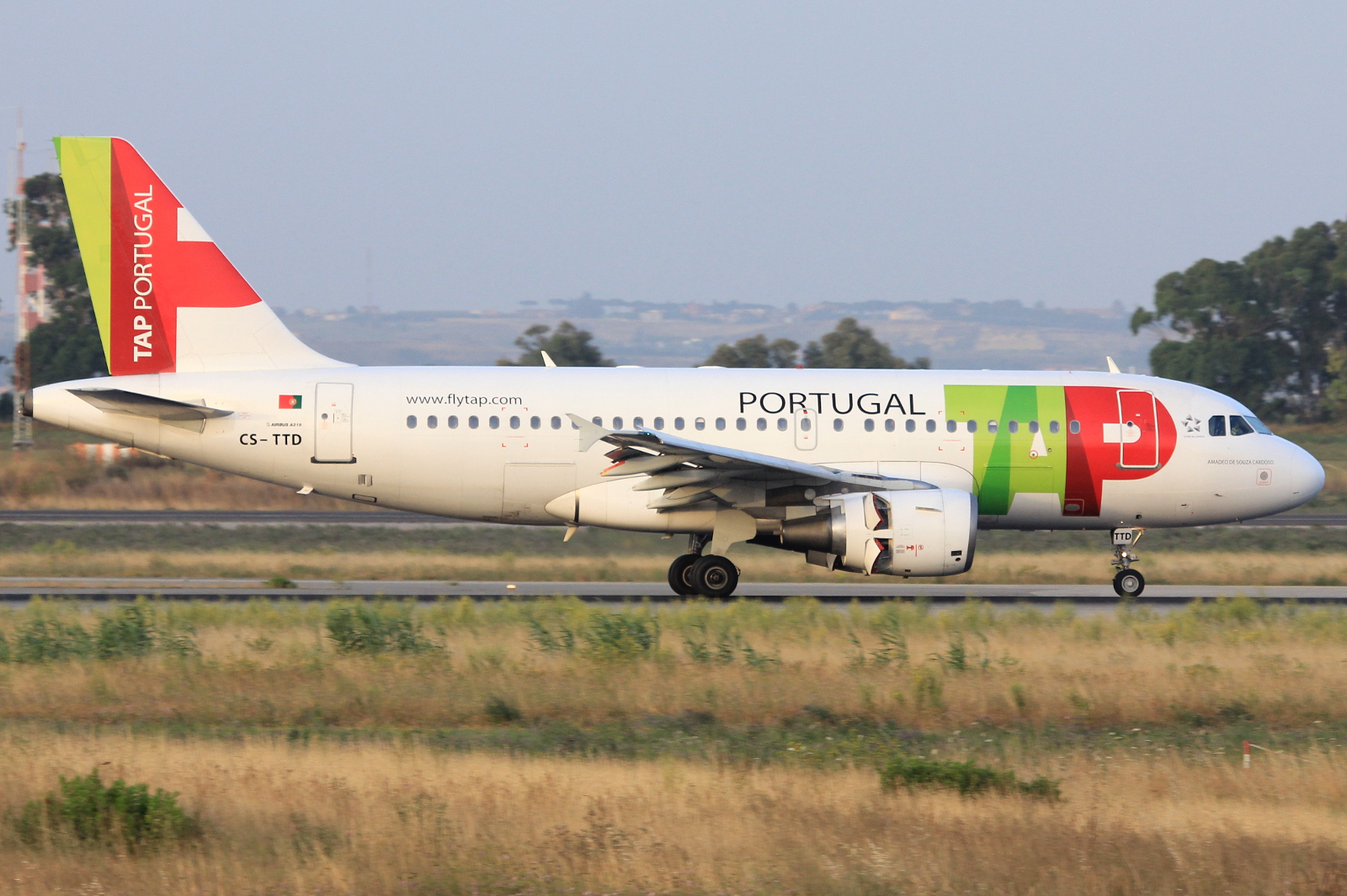 CS-TTD (790) 1998 Airbus A319-111