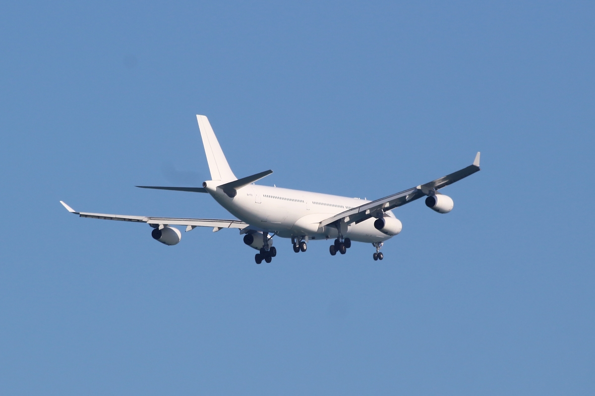 9H-FOX · Airbus A340-313 · (SYD / YSSY)