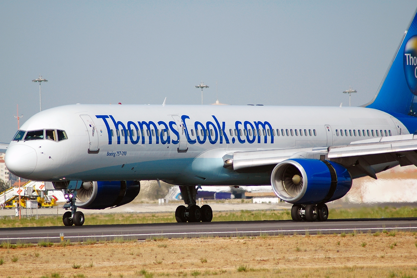 G-JMCD · Boeing 757-25F · (FAO / LPFR)