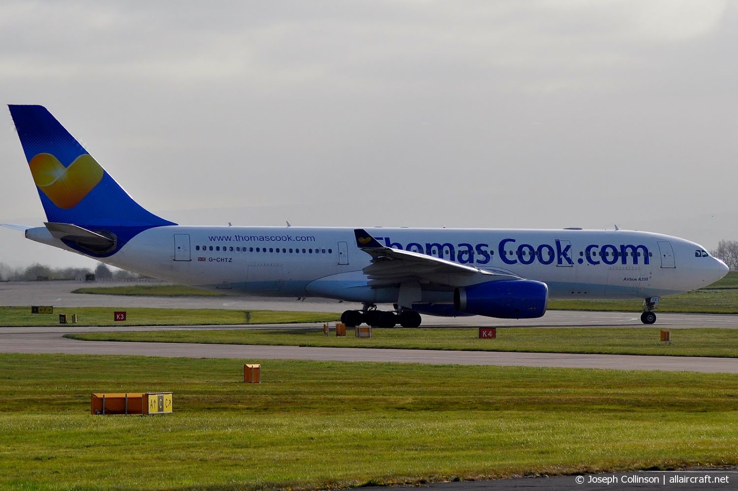 G-CHTZ (398) 2001 Airbus A330-243