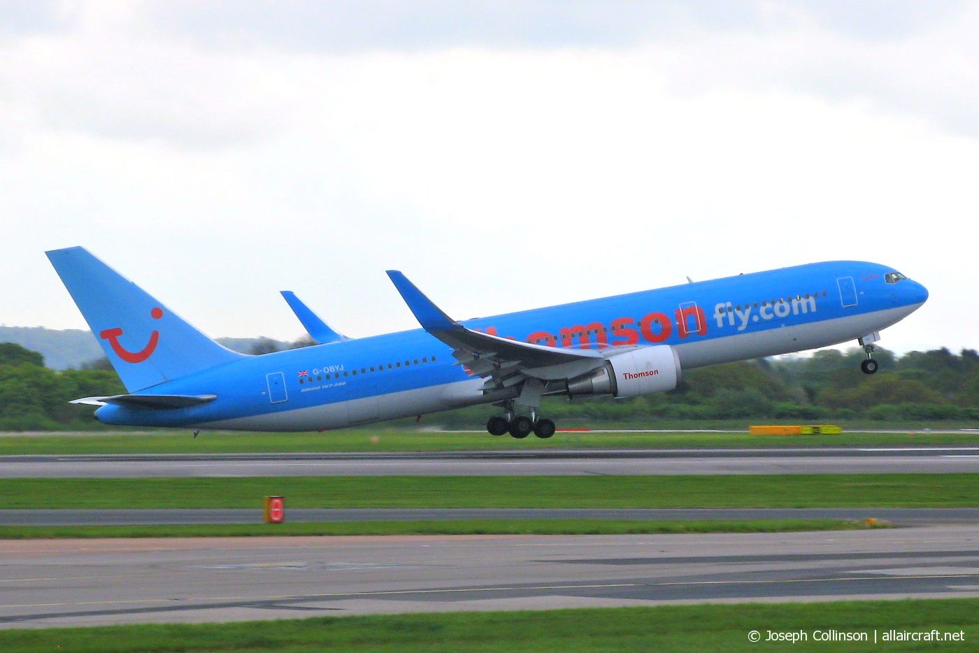 G-OBYJ (29384) 2000 Boeing 767-304(ER)(WL)
