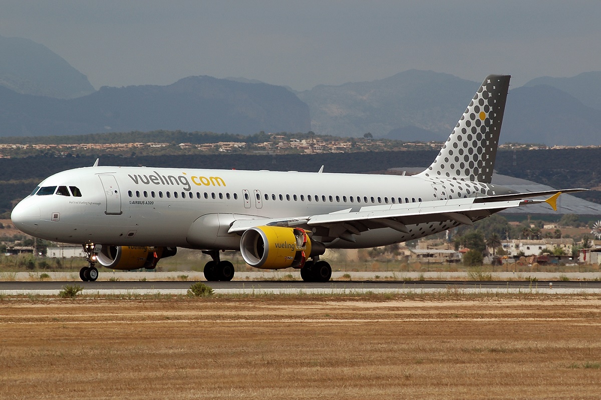EC-KDH (3083) 2007 Airbus A320-214
