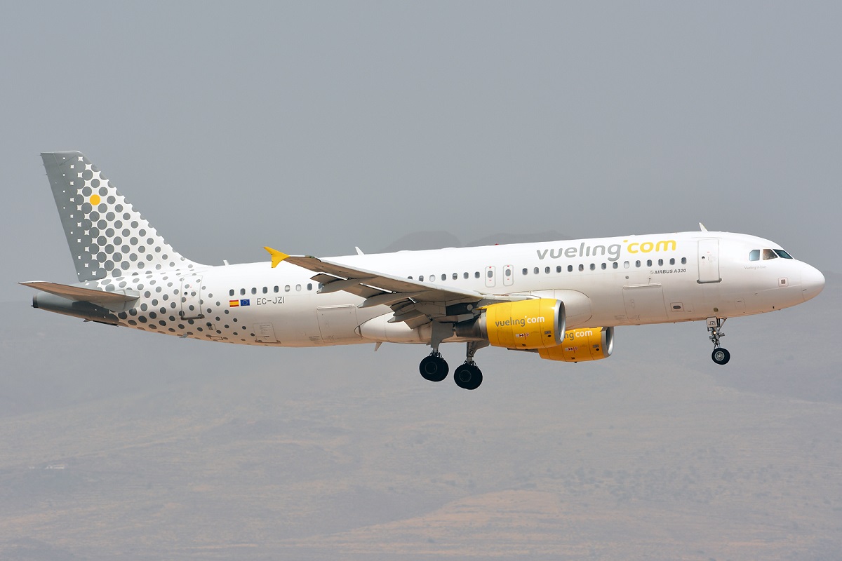 EC-JZI, (cn 2988), Airbus A320-214