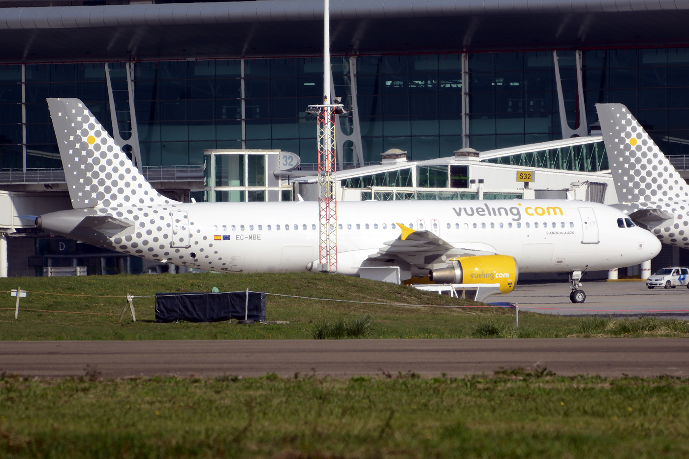 EC-MBE (3476) 2008 Airbus A320-214