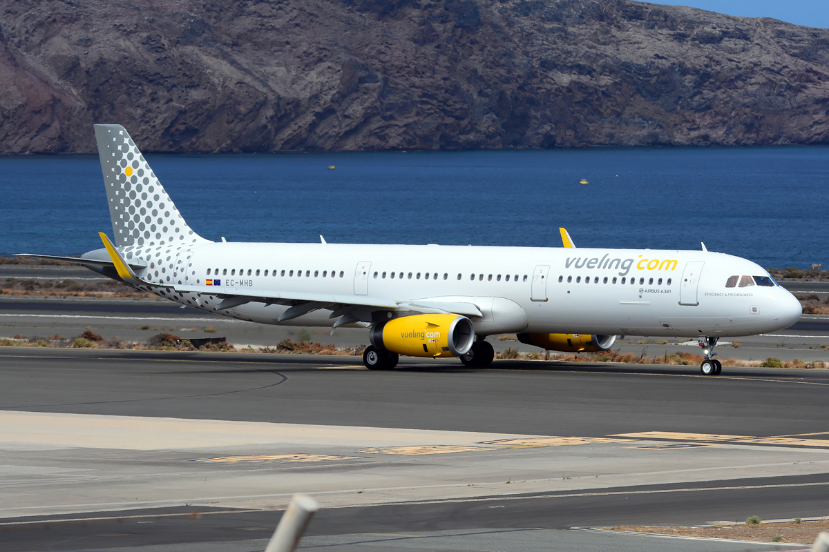 EC-MHB · Airbus A321-231(WL) · (LPA / GCLP)