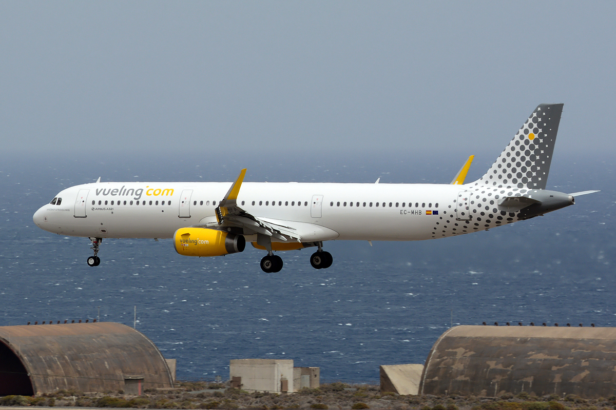 EC-MHB · Airbus A321-231(WL) · (LPA / GCLP)
