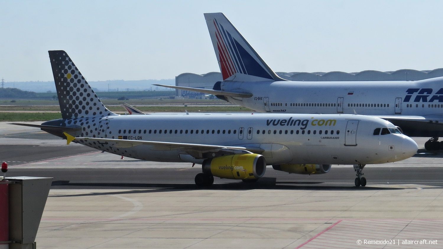 EC-LQN · Airbus A320-232 · (SVQ / LEZL)