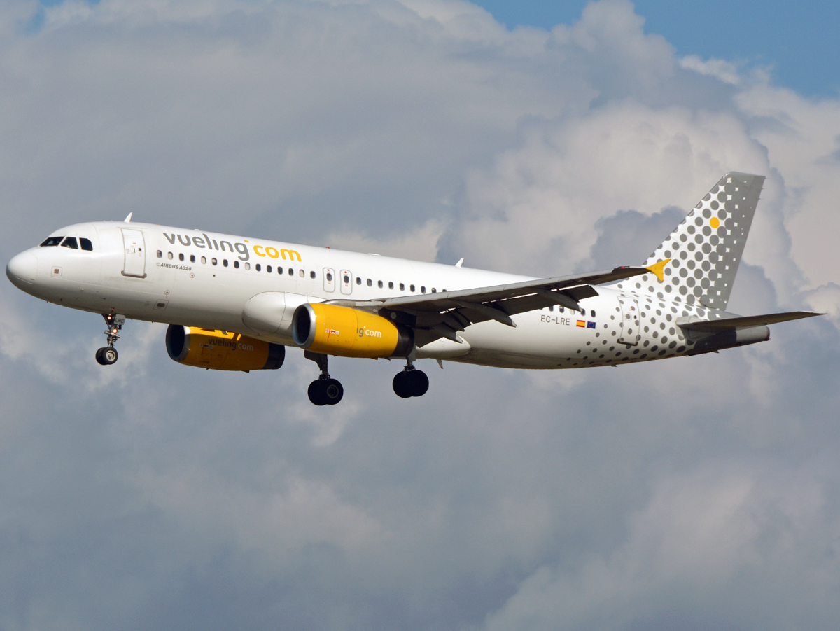EC-LRE, (cn 1914), Airbus A320-232