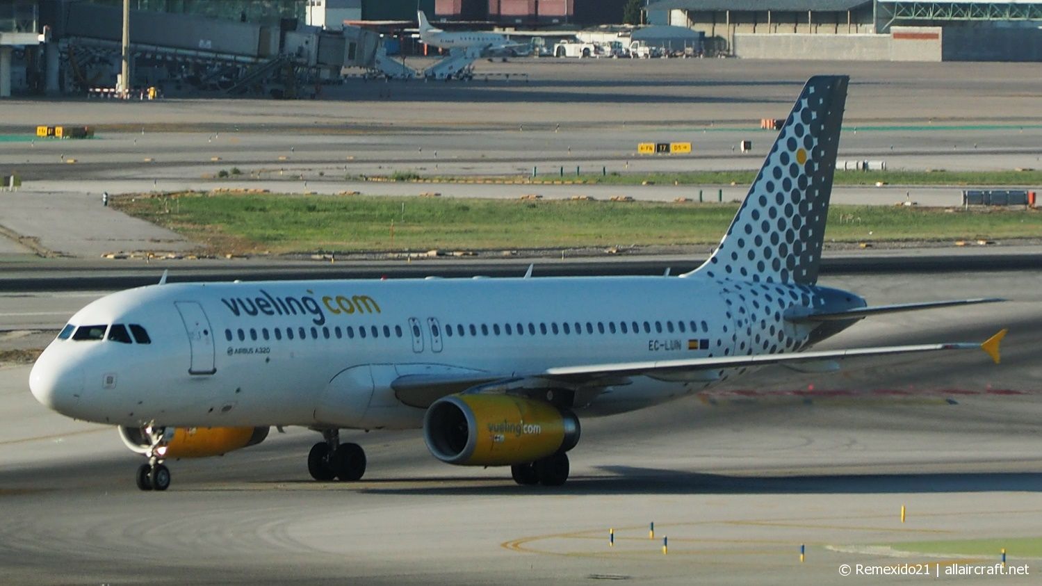 EC-LUN (5479) 2013 Airbus A320-232