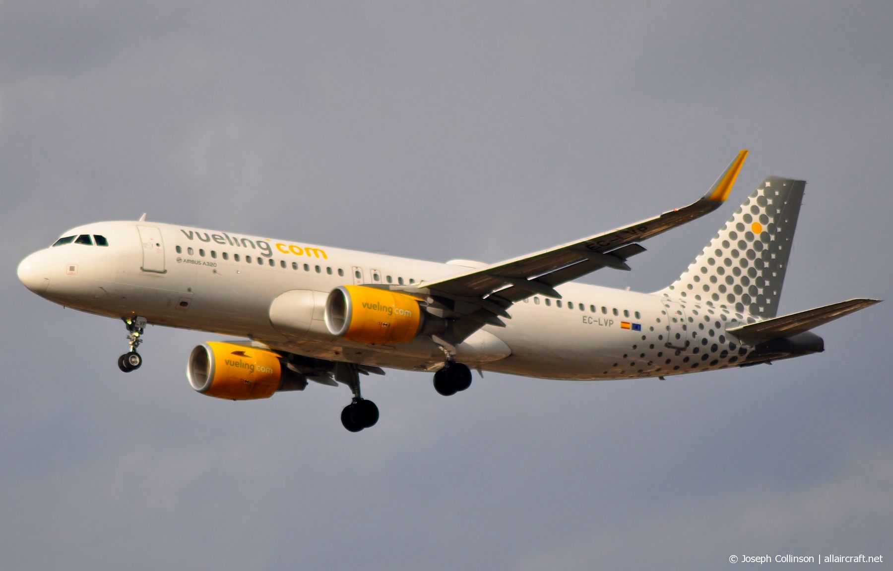 EC-LVP · Airbus A320-214(WL) · (LHR / EGLL)