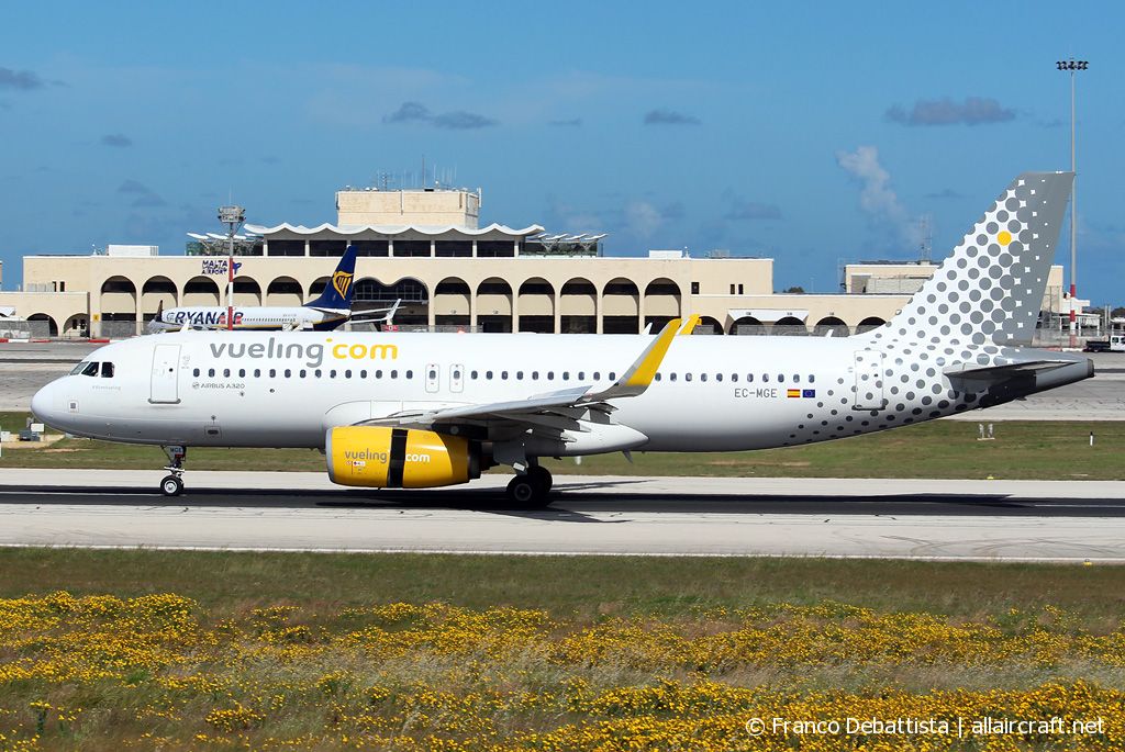 EC-MGE · Airbus A320-232(WL) · (MLA / LMML)