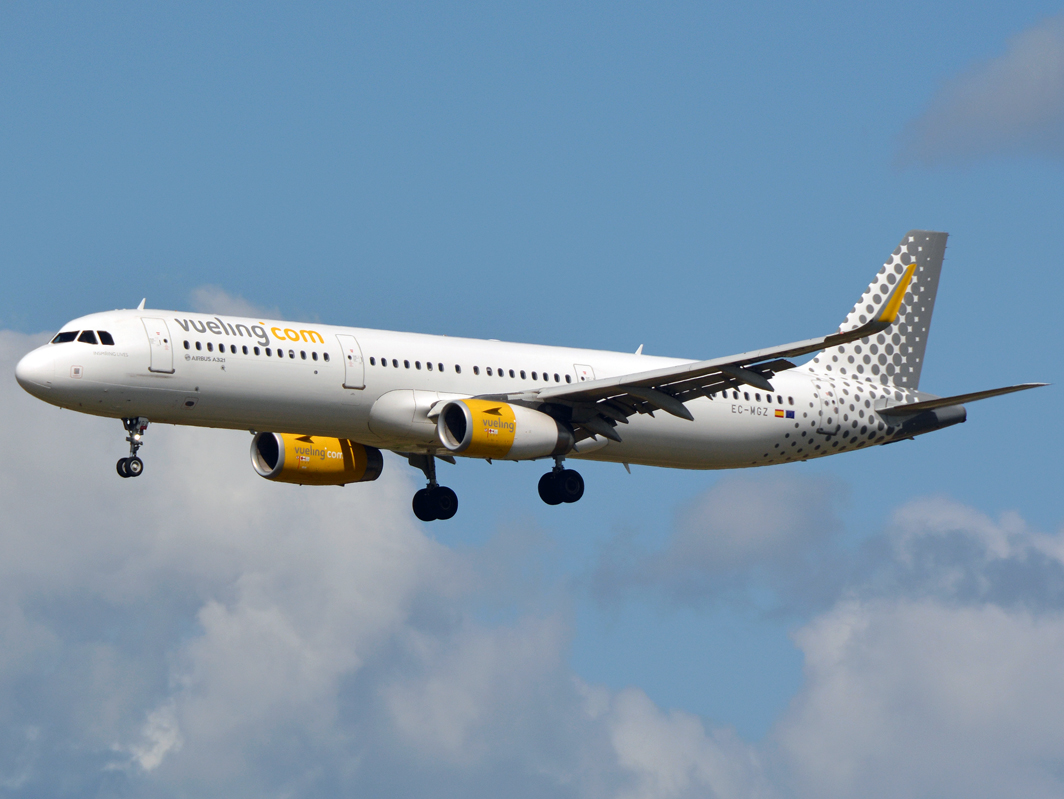 EC-MGZ · Airbus A321-231(WL) · (CPH / EKCH)