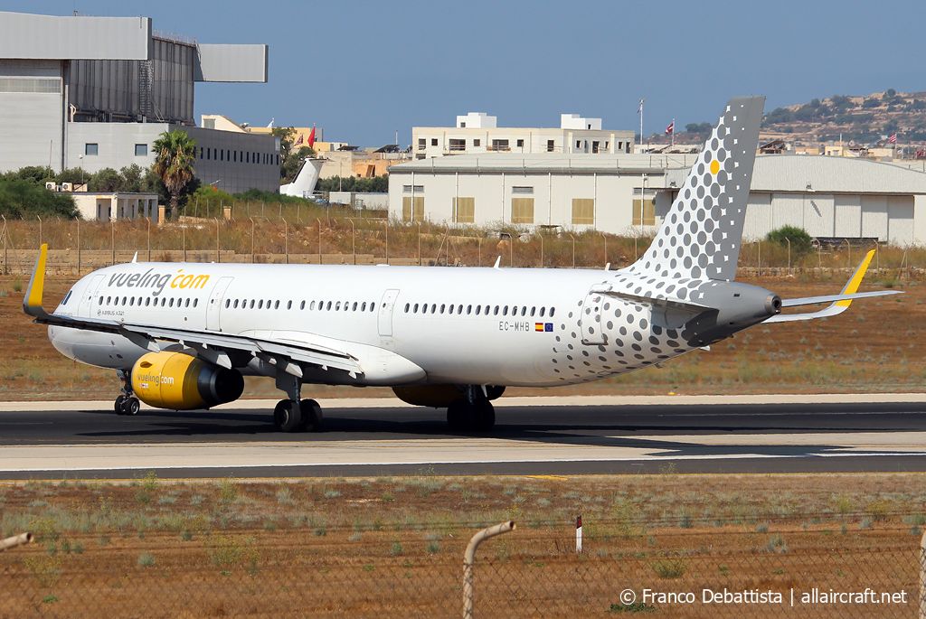 EC-MHB (6691) 2015 Airbus A321-231(WL)