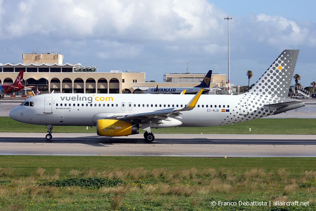 EC-MJB · Airbus A320-232(WL) · (MLA / LMML)
