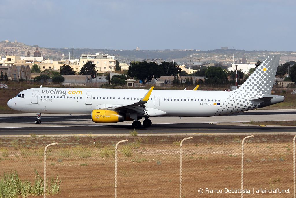 EC-MJR · Airbus A321-231(WL) · (MLA / LMML)