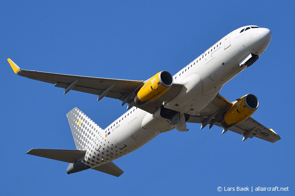 EC-MKN · Airbus A320-232(WL) · (CPH / EKCH)