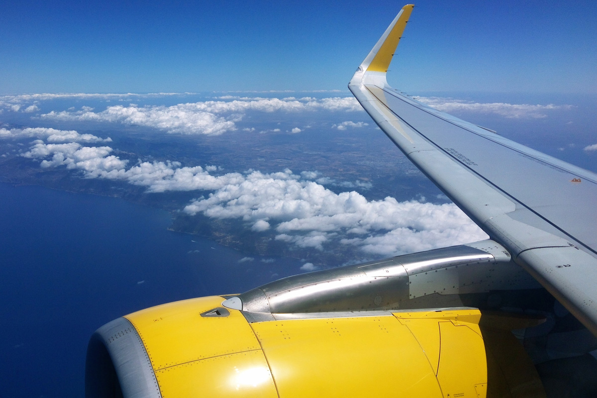 EC-LVO (5533) 2013 Airbus A320-214(WL)