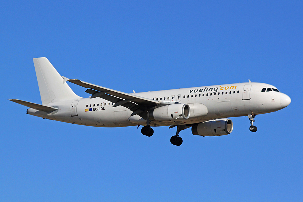 EC-LQL · Airbus A320-232 · (BCN / LEBL)