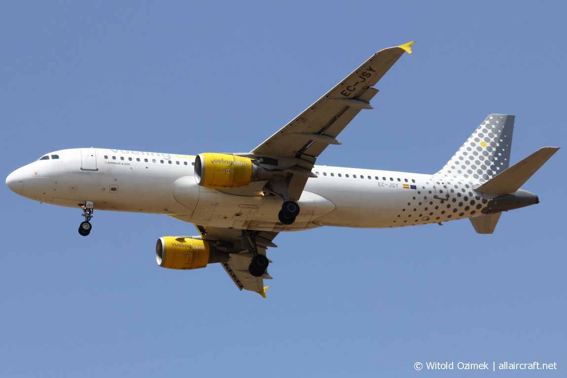 EC-JSY · Airbus A320-214 · (FCO / LIRF)