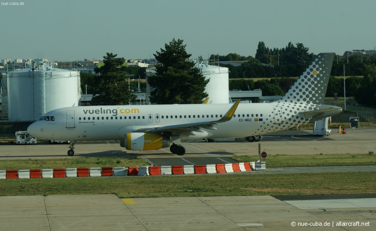 EC-MDZ (6377) 2014 Airbus A320-232(WL)