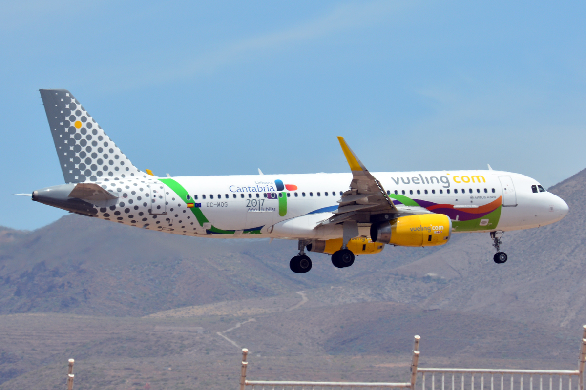 EC-MOG · Airbus A320-232(WL) · (LPA / GCLP)