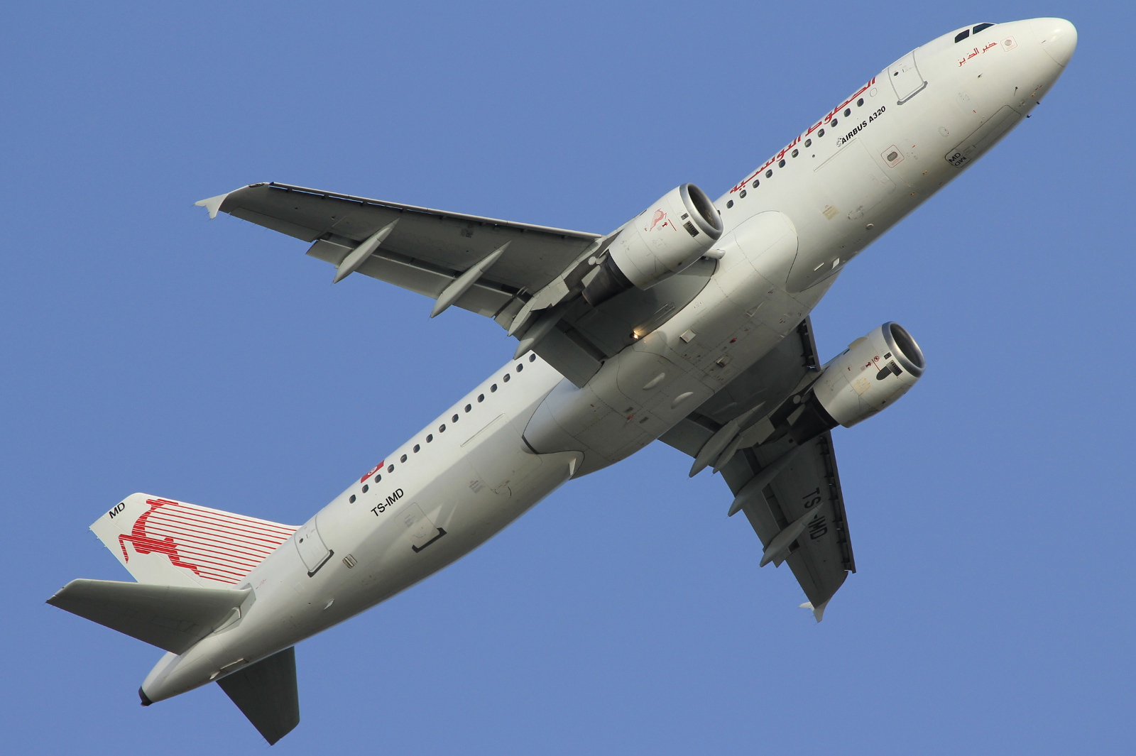 TS-IMD · Airbus A320-211 · (FCO / LIRF)