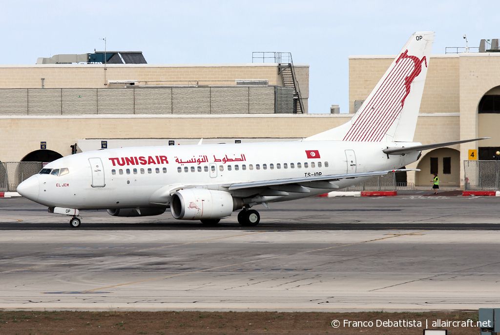 TS-IOP (29500) 2000 Boeing 737-6H3