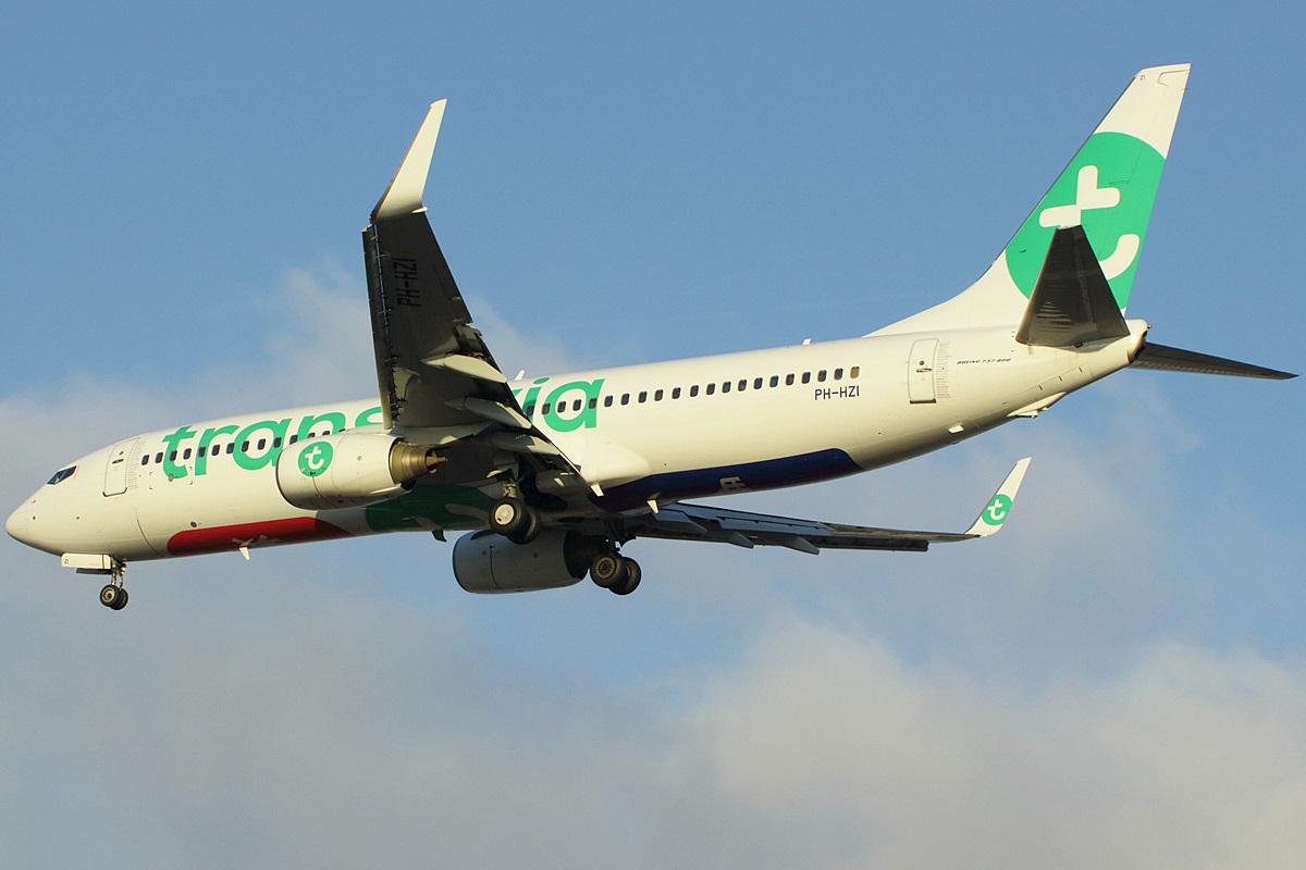 PH-HZI · Boeing 737-8K2(WL) · (LPA / GCLP)