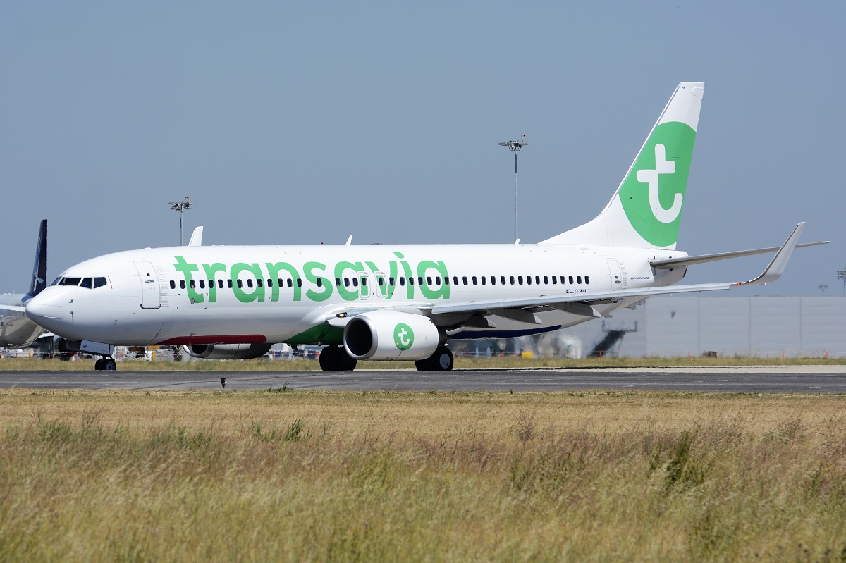 F-GZHF · Boeing 737-8K2 · (LIS / LPPT)