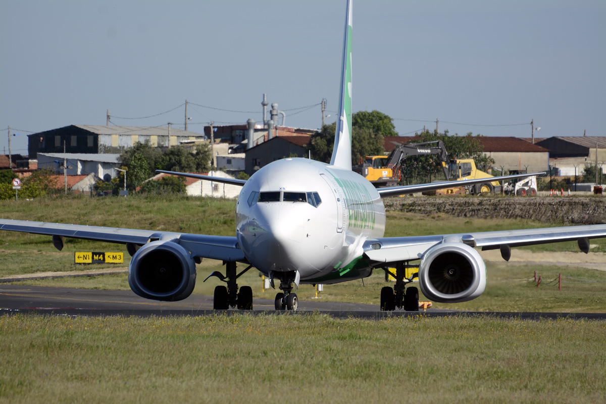 PH-HXB · Boeing 737-8K2(WL) · (LIS / LPPT)