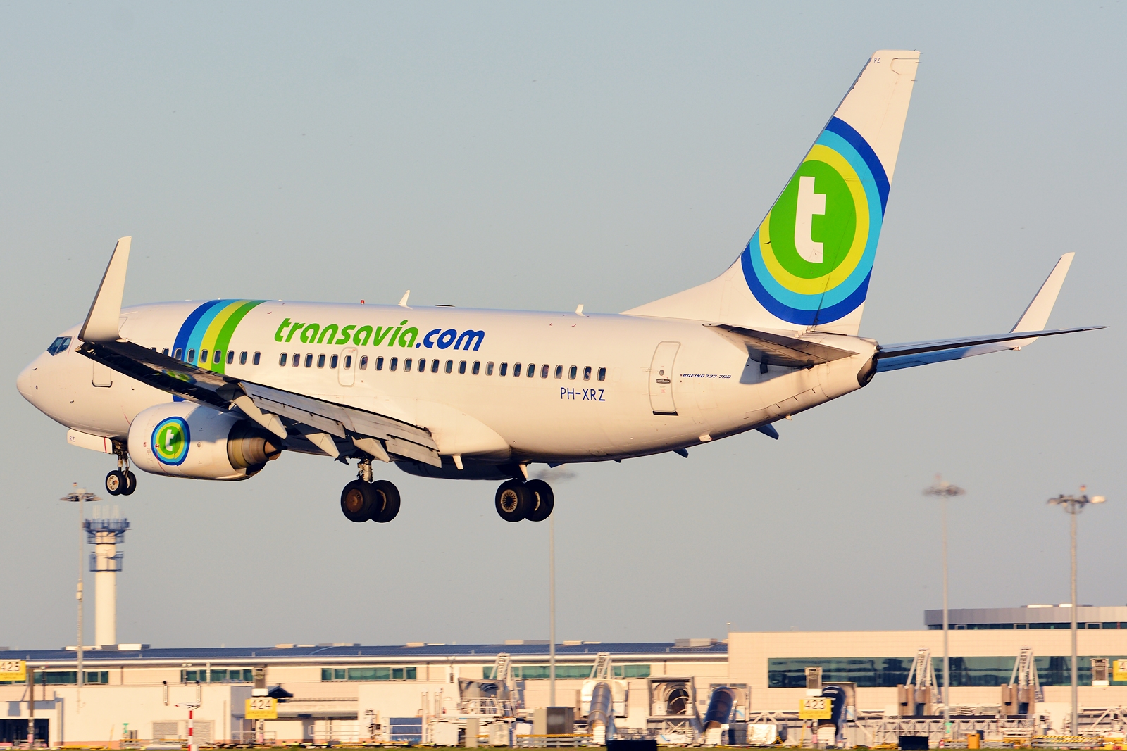 PH-XRZ · Boeing 737-7K2(WL) · (LIS / LPPT)