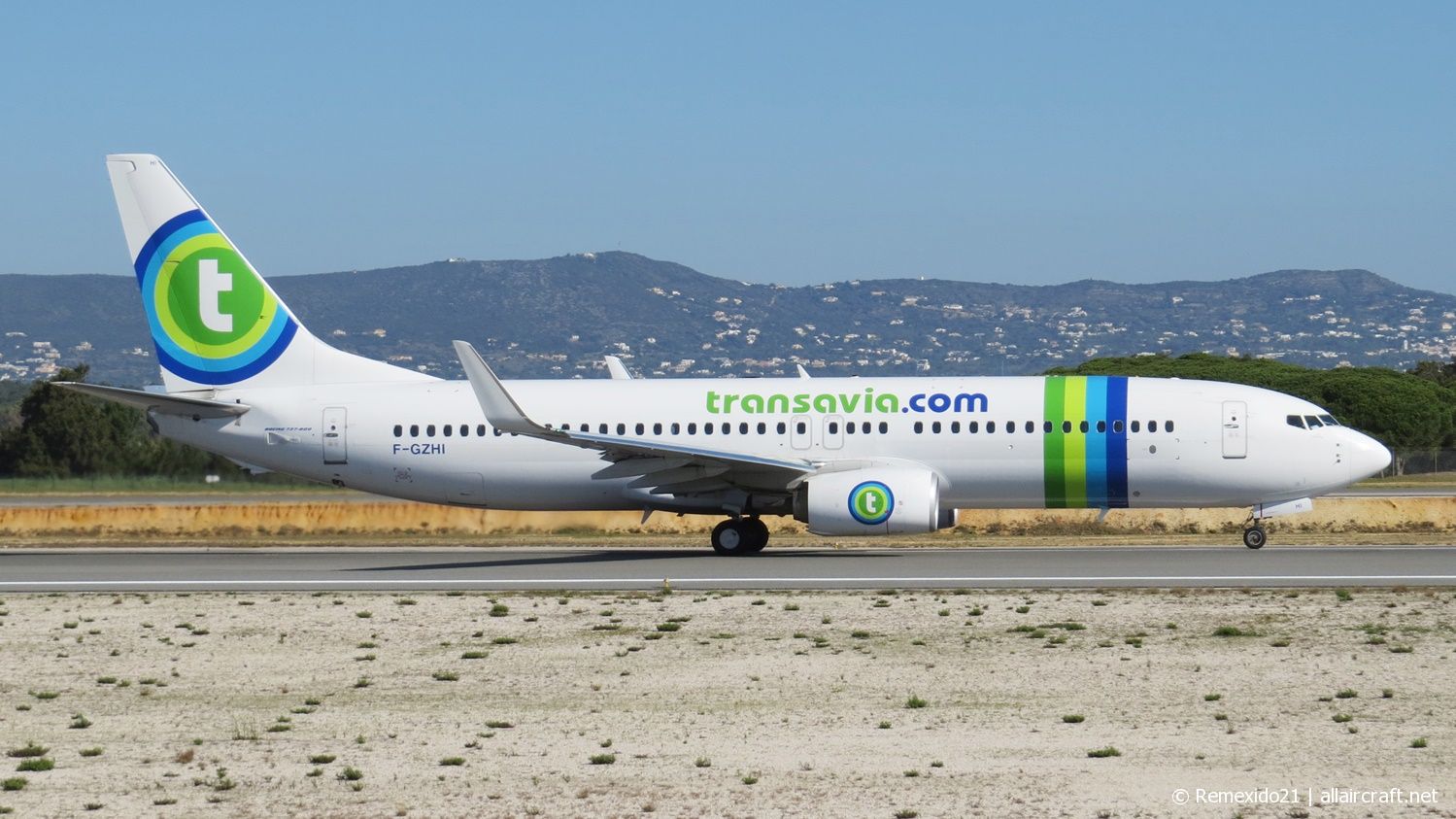 F-GZHI (36120) 2013 Boeing 737-86J WL