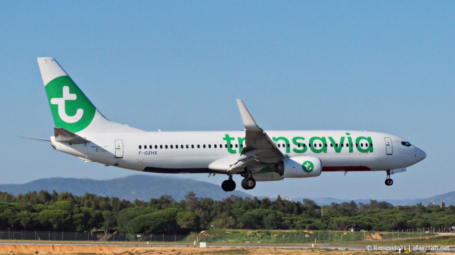 F-GZHX · Boeing 737-8K2(WL) · (FAO / LPFR)