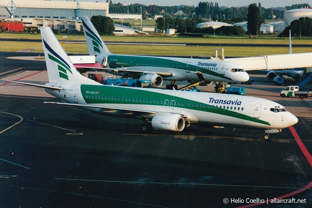 PH-HZI (28380) 2000 Boeing 737-8K2