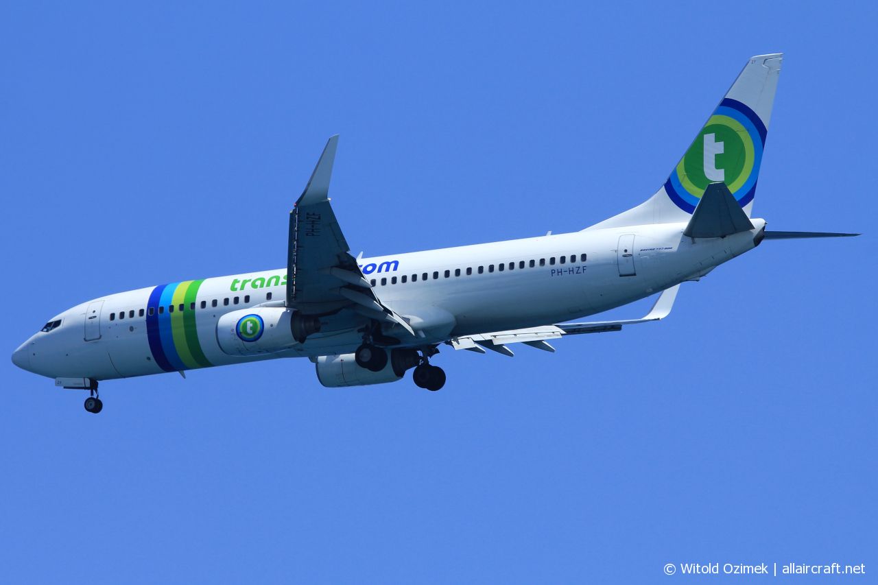 PH-HZF (28378) 1999 Boeing 737-8K2(WL)