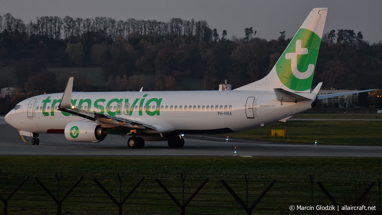 PH-HXA (62149) 2016 Boeing 737-8K2(WL)