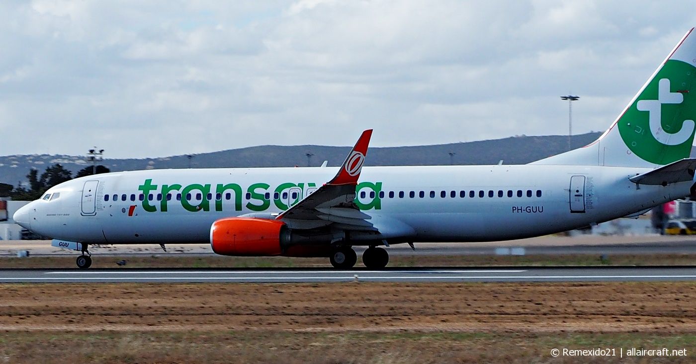 PH-GUU · Boeing 737-8EH(WL) · (FAO / LPFR)