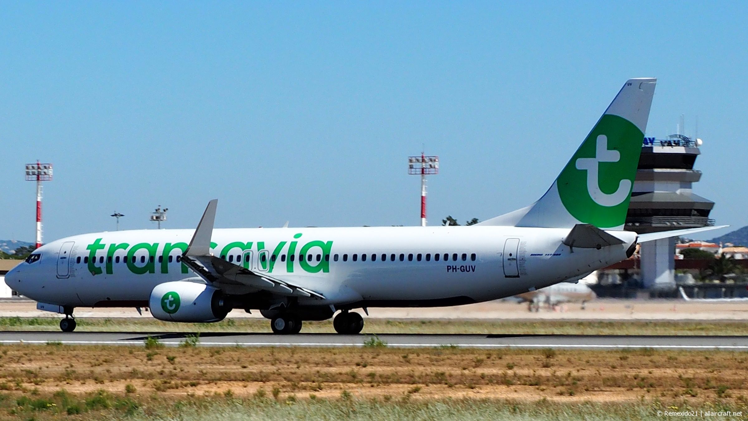 PH-GUV · Boeing 737-8EH(WL) · (FAO / LPFR)