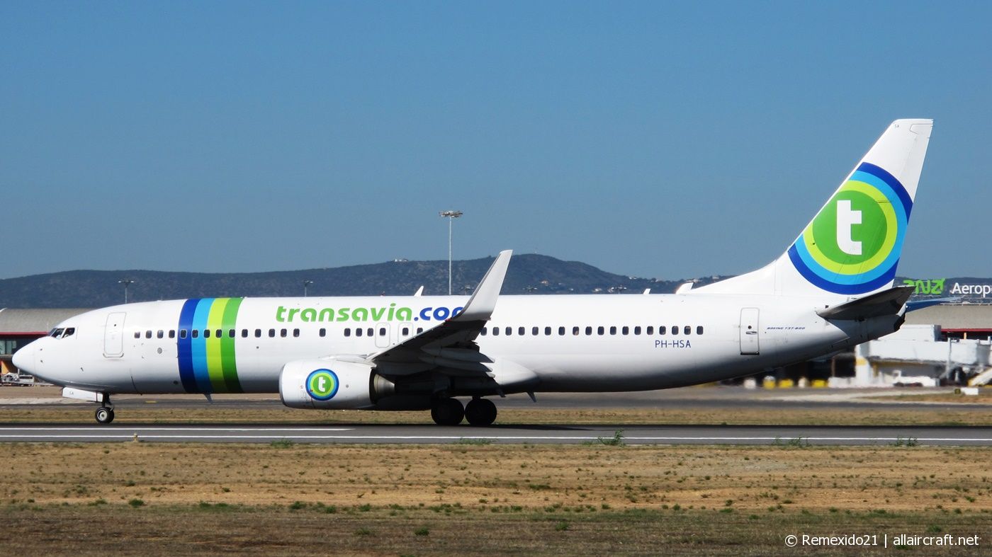 PH-HSA · Boeing 737-8K2(WL) · (FAO / LPFR)