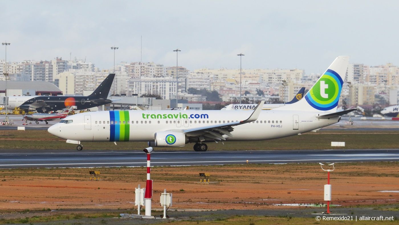 PH-HSJ (42150) 2014 Boeing 737-8K2(WL)