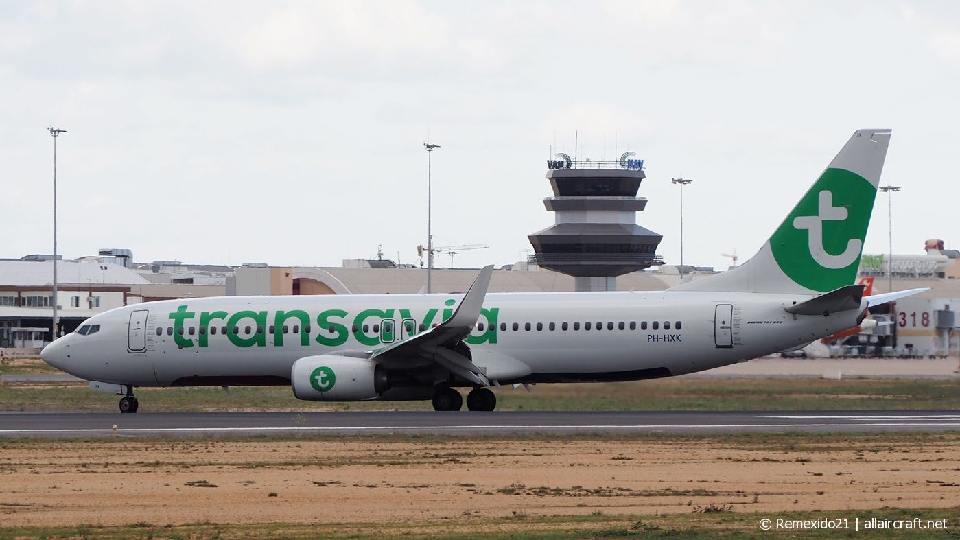 PH-HXK · Boeing 737-8K2(WL) · (FAO / LPFR)