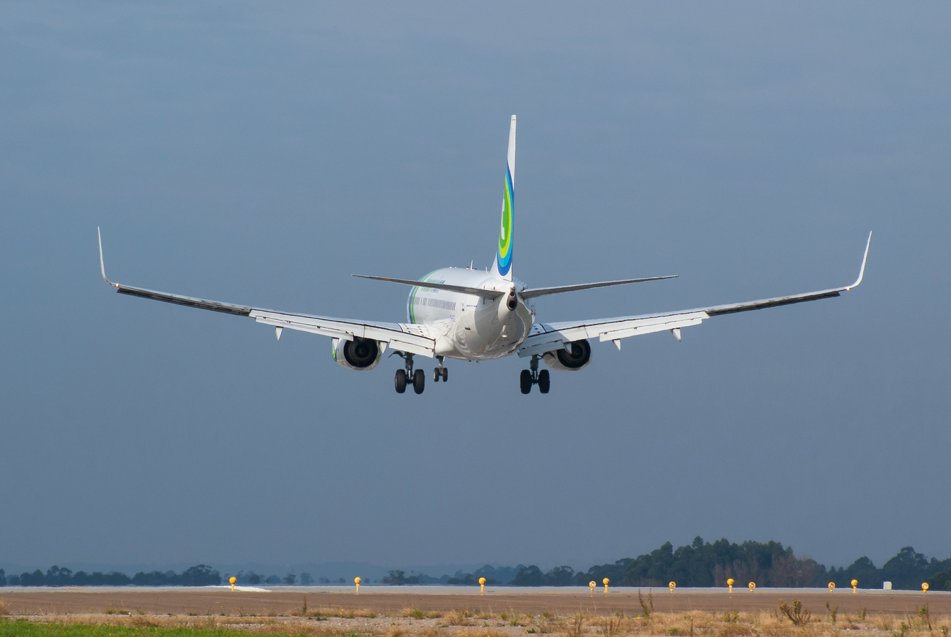 PH-HZC · Boeing 737-8K2(WL) · (OPO / LPPR)