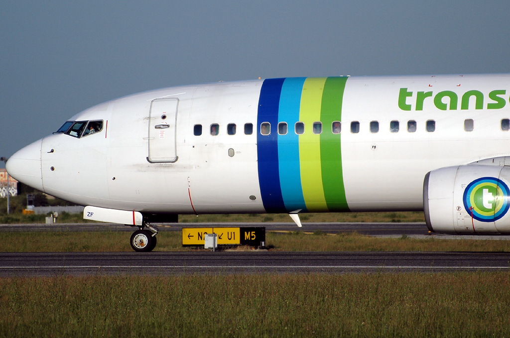 PH-HZF (28378) 1999 Boeing 737-8K2(WL)
