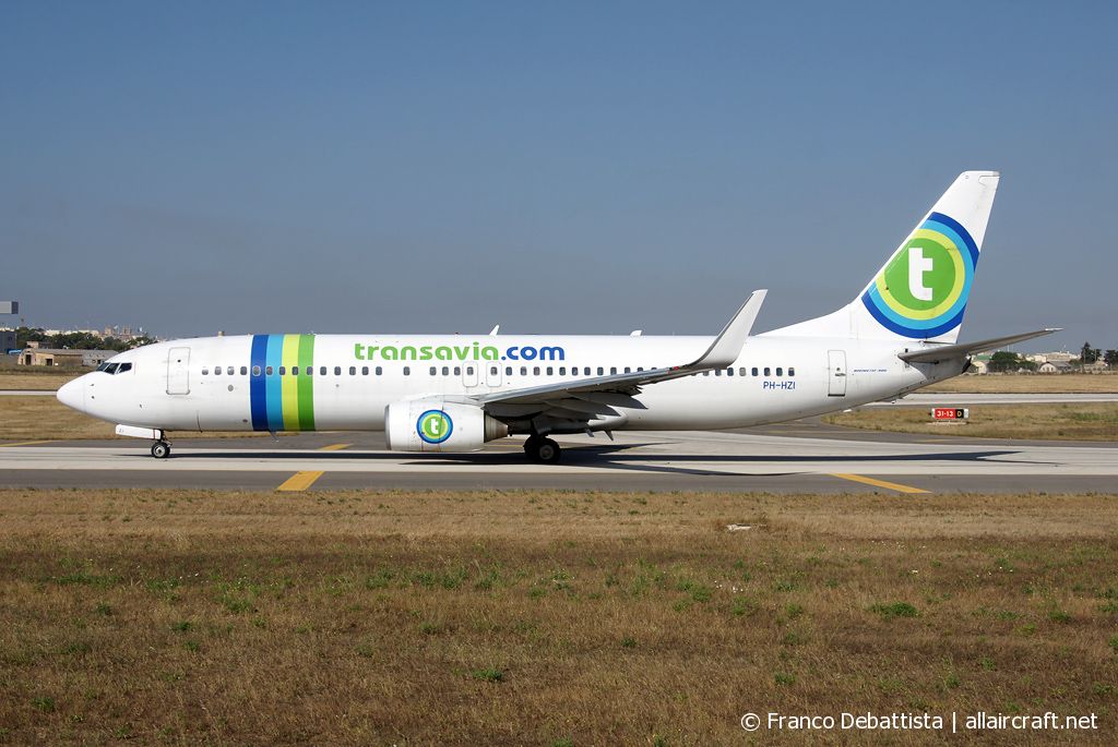 PH-HZI · Boeing 737-8K2(WL) · (MLA / LMML)